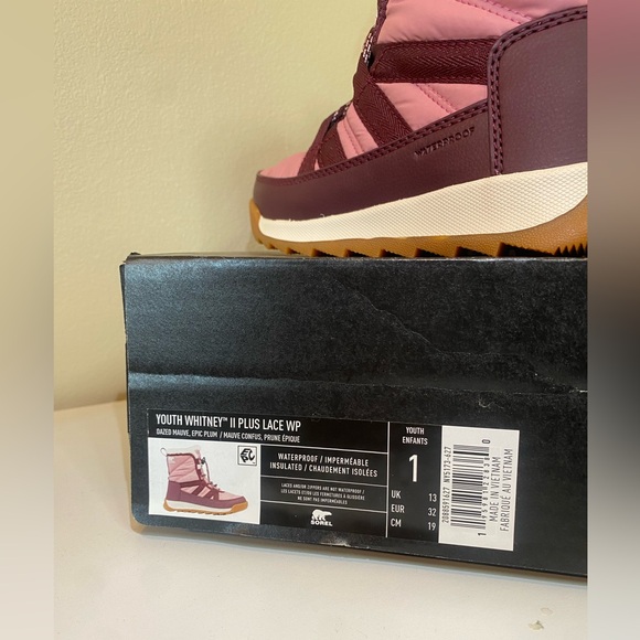 Kids Sorel snow boots - Picture 3 of 3